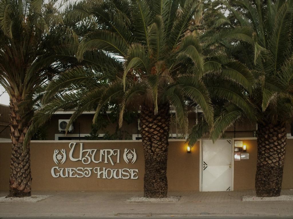 Uzuri Guesthouse Cc Уиндхоек Екстериор снимка
