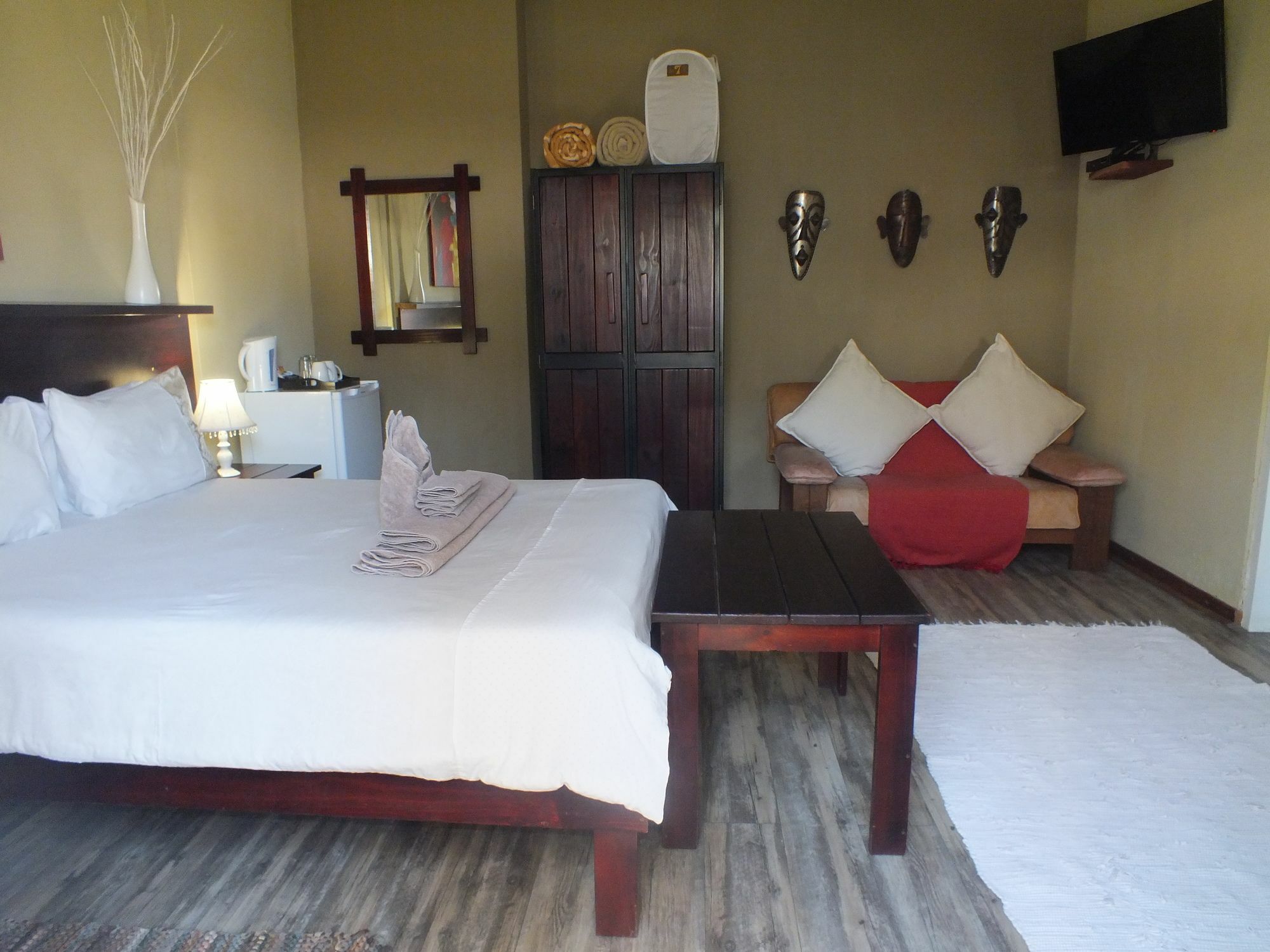 Uzuri Guesthouse Cc Уиндхоек Екстериор снимка